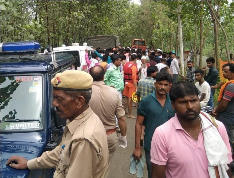 Five dead bodies found in Dhamola river, death toll of devotees is nine