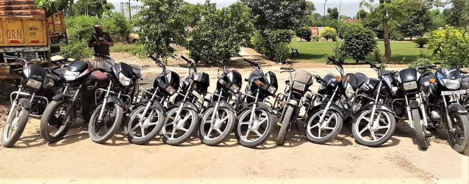 Five henchmen of vehicle stealing gang arrested from Fatehabad and Sirsa, 18 motorcycles recovered