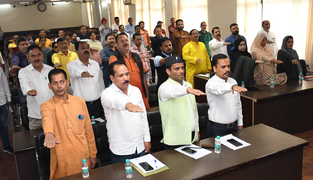 1.78 billion budget amid protests in the opposition
