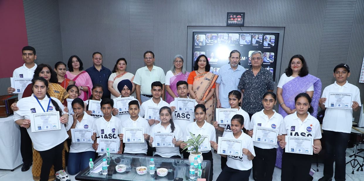 Karna Nagri students discovered five early asteroids