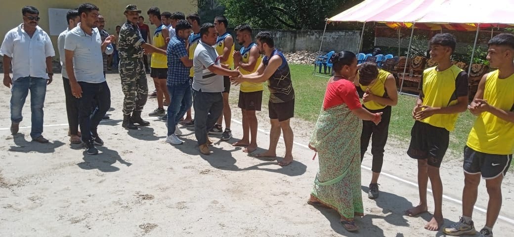Indo-nepal Vollyball match in jhulaghat
