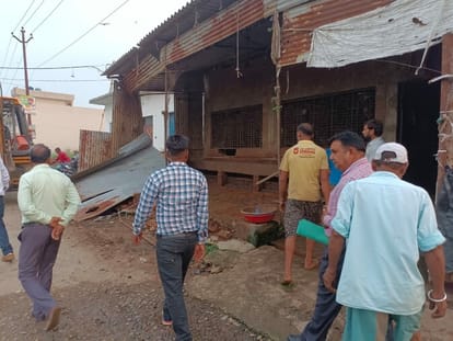 City Magistrate removed the encroachment