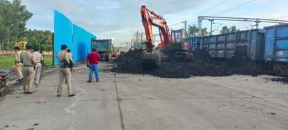 Unloading of coal started under the protection of GRP at railway depot