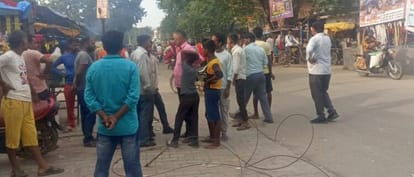 Electric wire broke at the intersection of Kunvargaon town