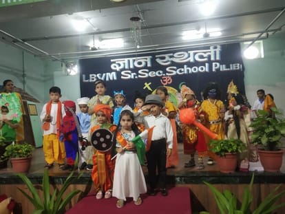 Ayush Mathur got first place in fancy dress