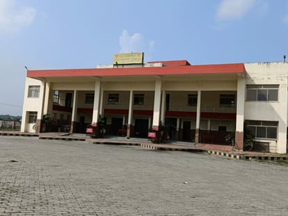 Trains stop working, buses do not stop, there is trouble