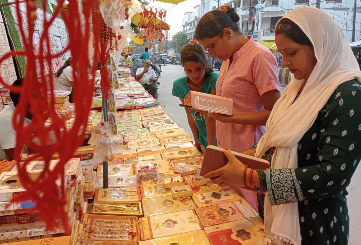 Chandrayaan-3 rakhis will adorn brothers' wrists