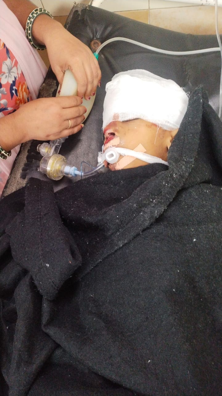 Car hit grandfather and grandson, grandson's condition critical, PGI refer