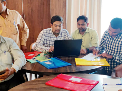 Teacher of Naurangabad gave ICT training in Prayagraj