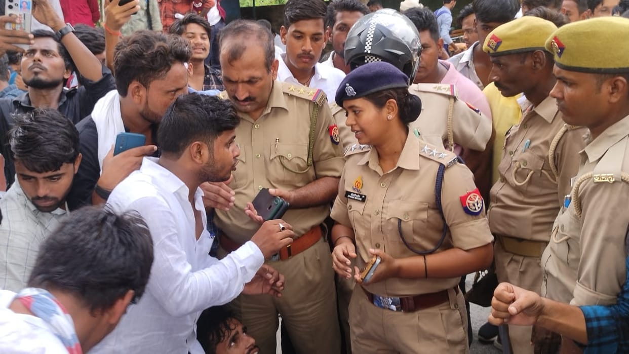 Students stayed in the college campus till late night, there was no talk on holding student union elections