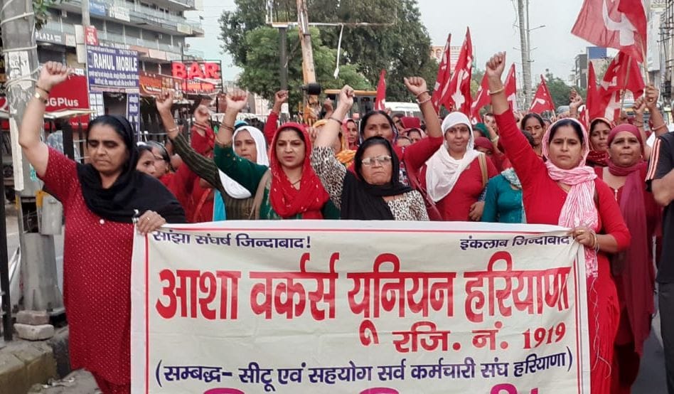 105 Asha workers going for Vidhansabha gherao detained in Panchkula, released after four hours