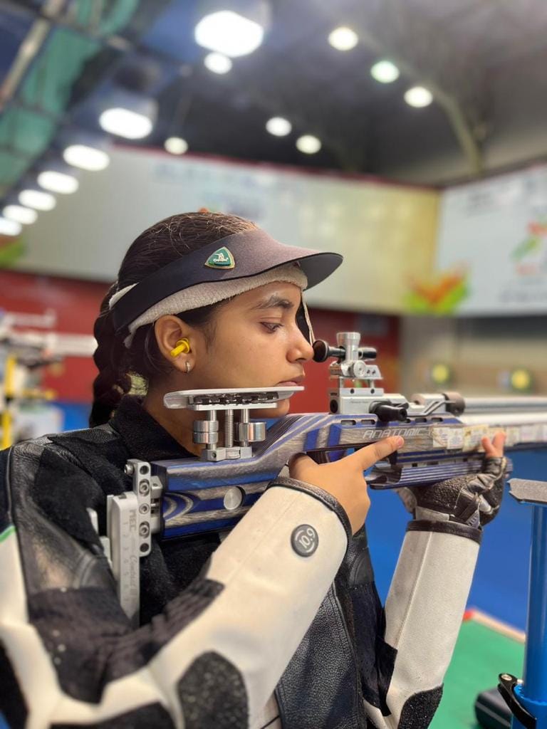 National Sports Day: jammu Bishnah shooter Anisha sharma got several medal in state and national level tournam