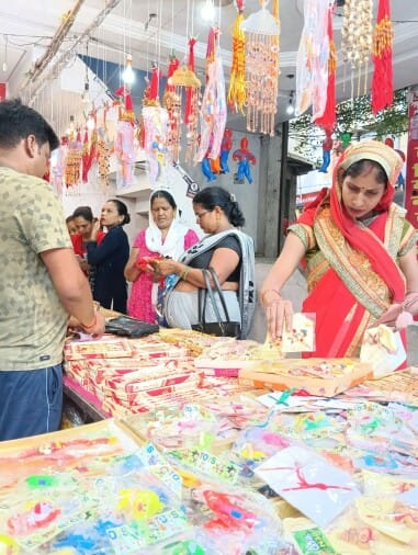 Today the market is buzzing for Rakshabandhan, Rakhis with cartoon characters are being liked by the children