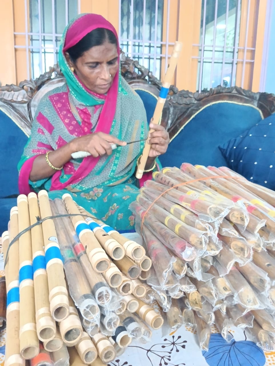 'Flute' grows in the fields, then the artisans will listen