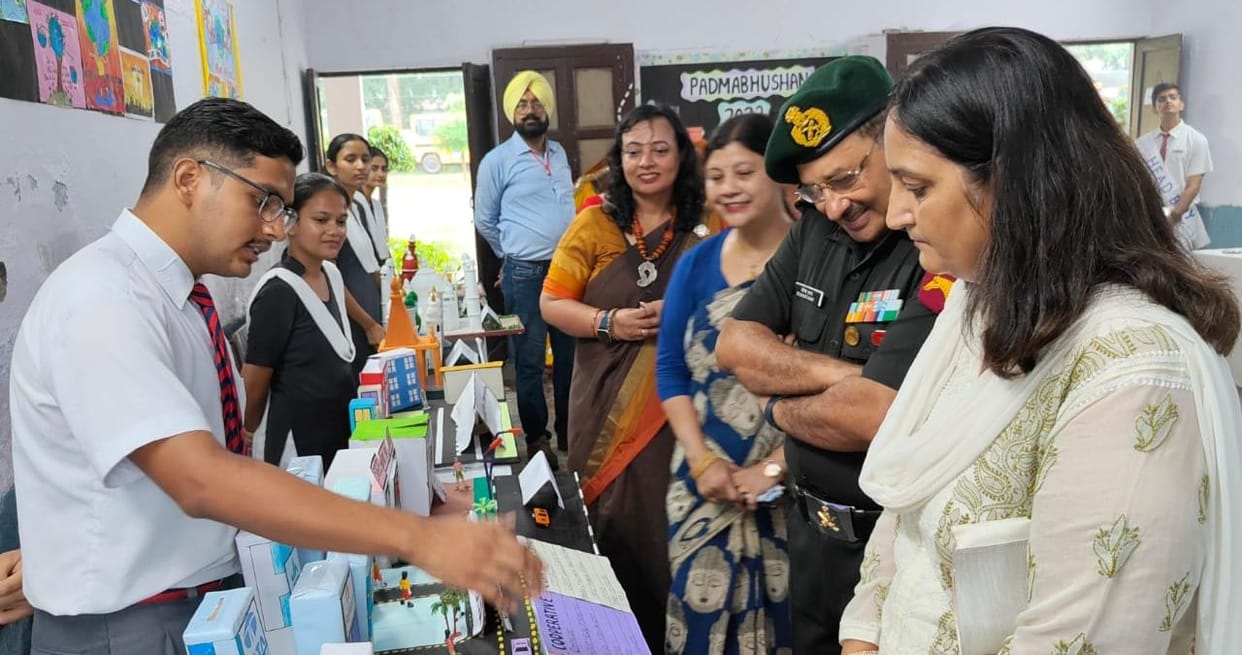 AI Model in army school hempur