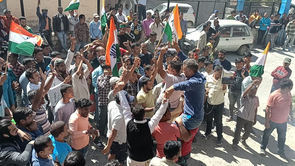 rampur news, strike, end, shongtong,