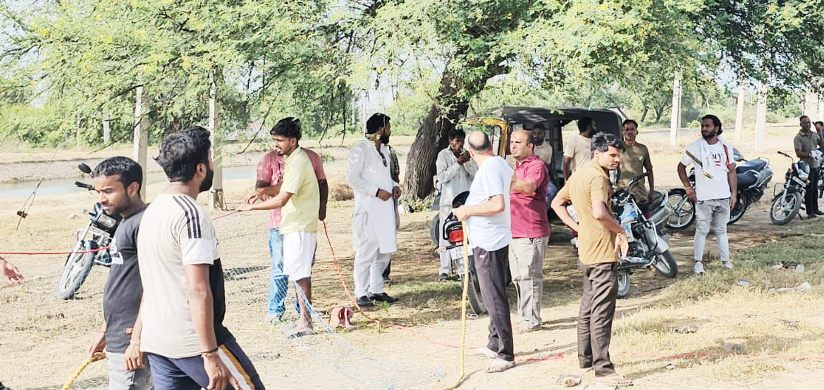 A young man who went to take bath in the canal drowned