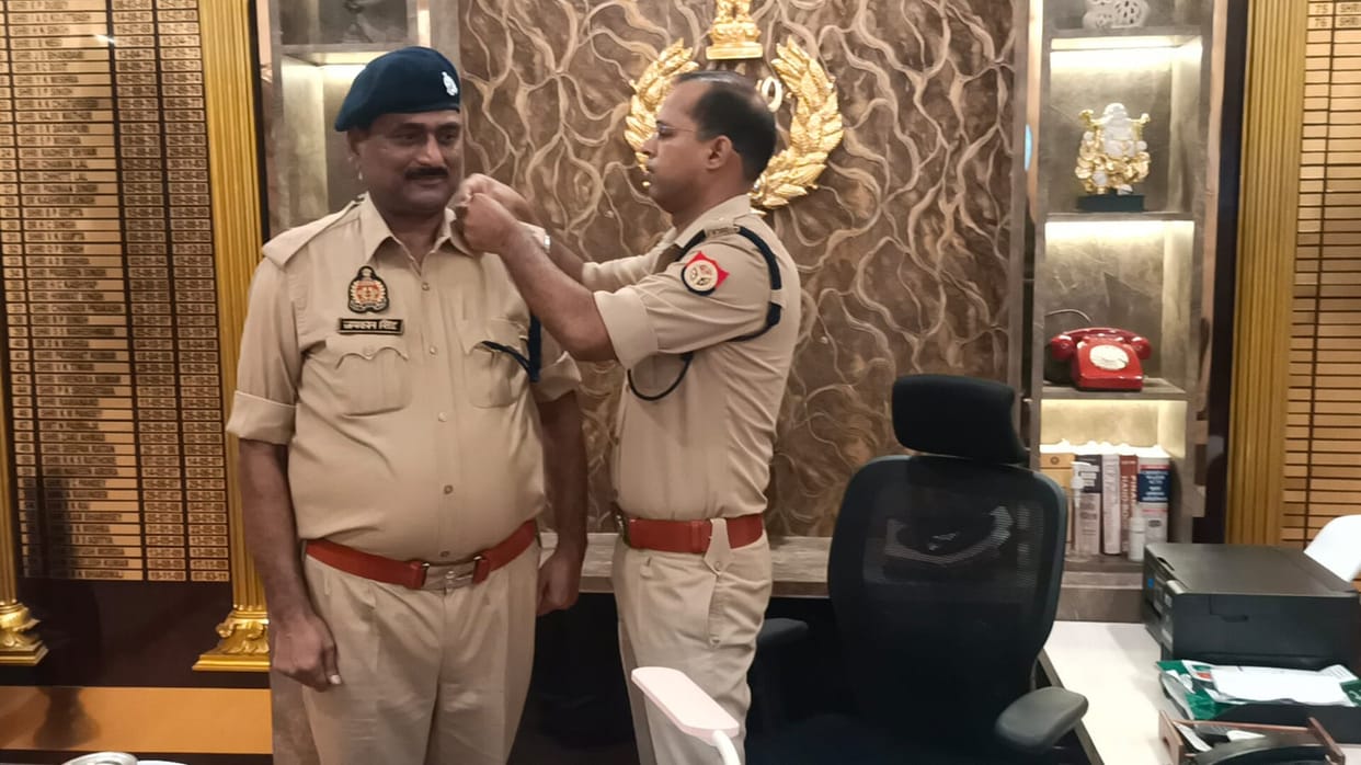 Promotion of three sub-inspectors, seven retired