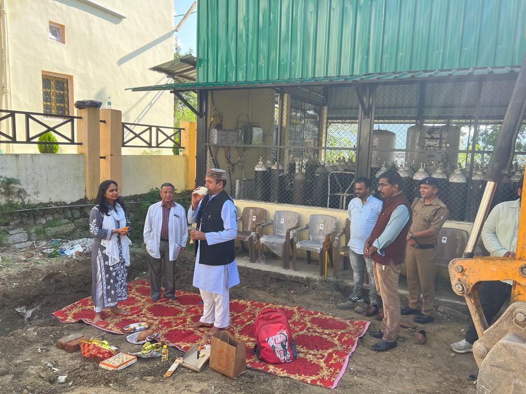 Patients will not have to undergo treatment lying in the verandah