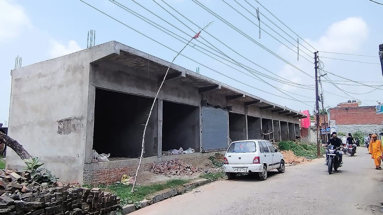 Shop of municipality, map approved in name of private person