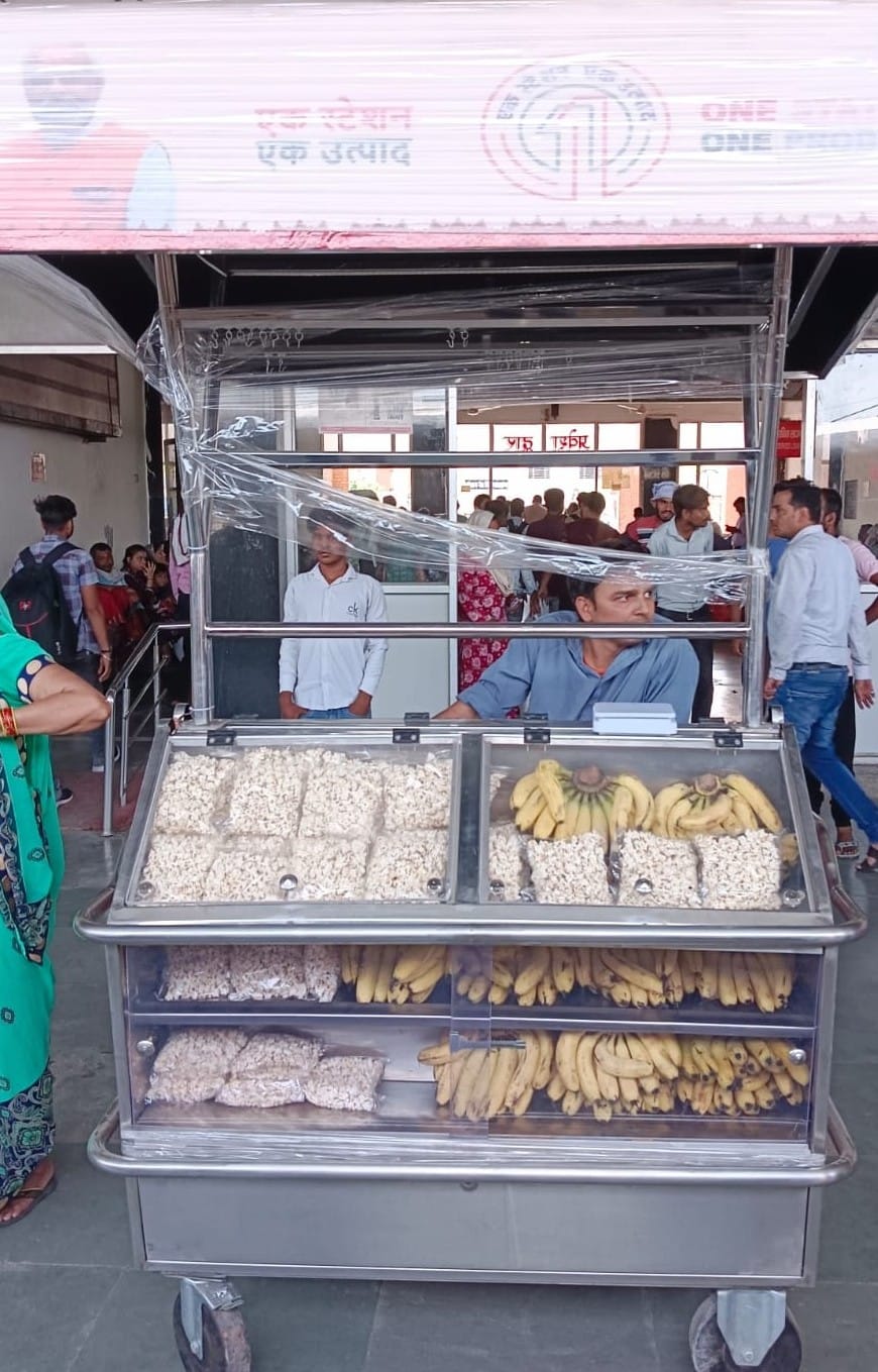 Popcorn and fruits being sold on trolley instead of local produce