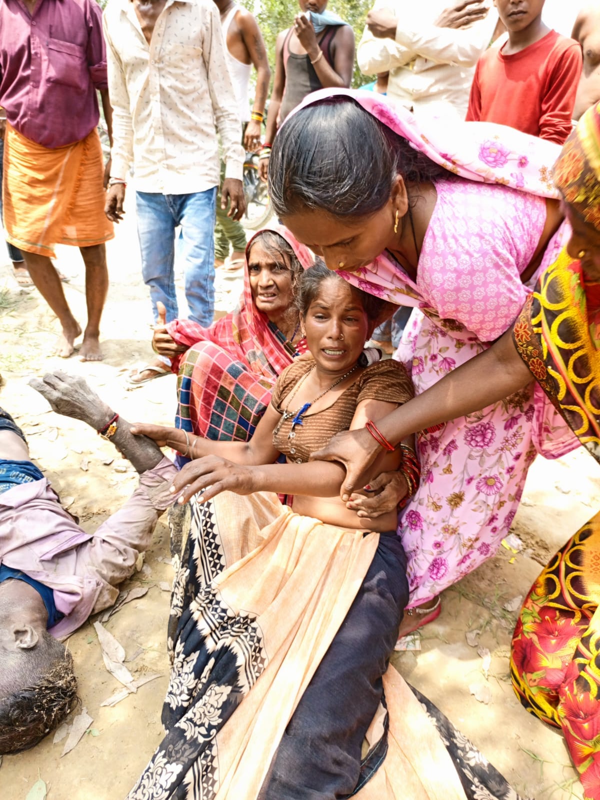 The dead body of a young man who went to guard the farm was found in a pit filled with water
