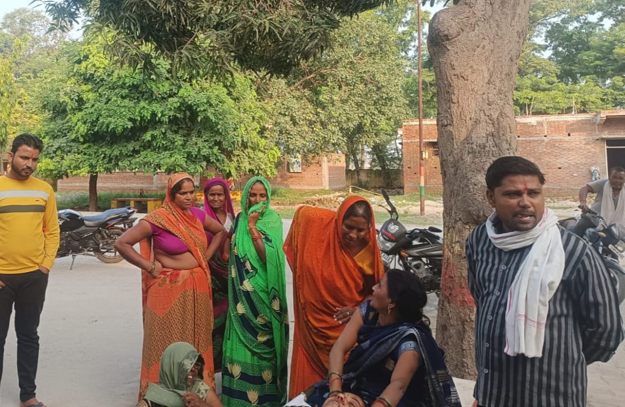 Woman going to tie Rakhi dies after falling from bike
