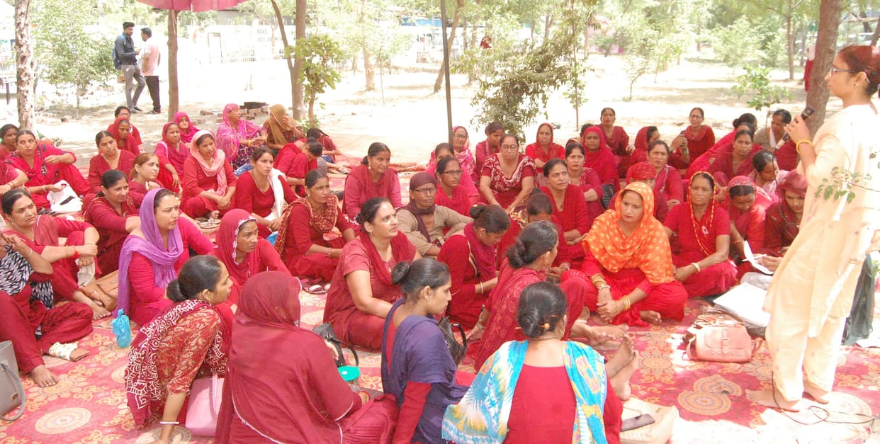 Government should give compensation of Rs 10 lakh to the dependents of the deceased Asha worker: Sheela