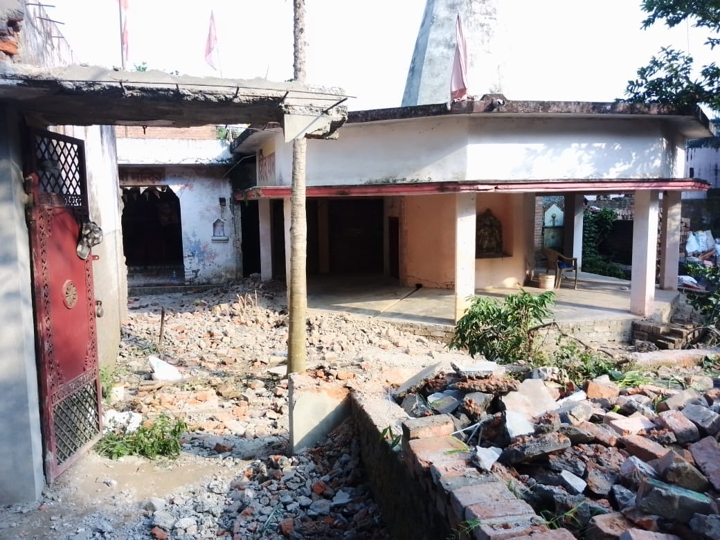 Revenue team removed illegal encroachment from the temple