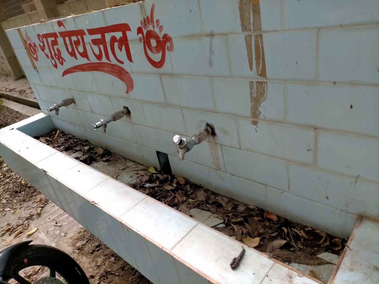 drinking water problem in college