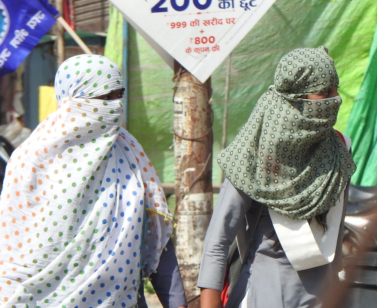 People troubled by scorching sun