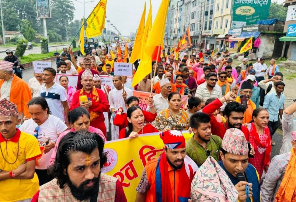 Demand to stop cow slaughter and make a Hindu nation