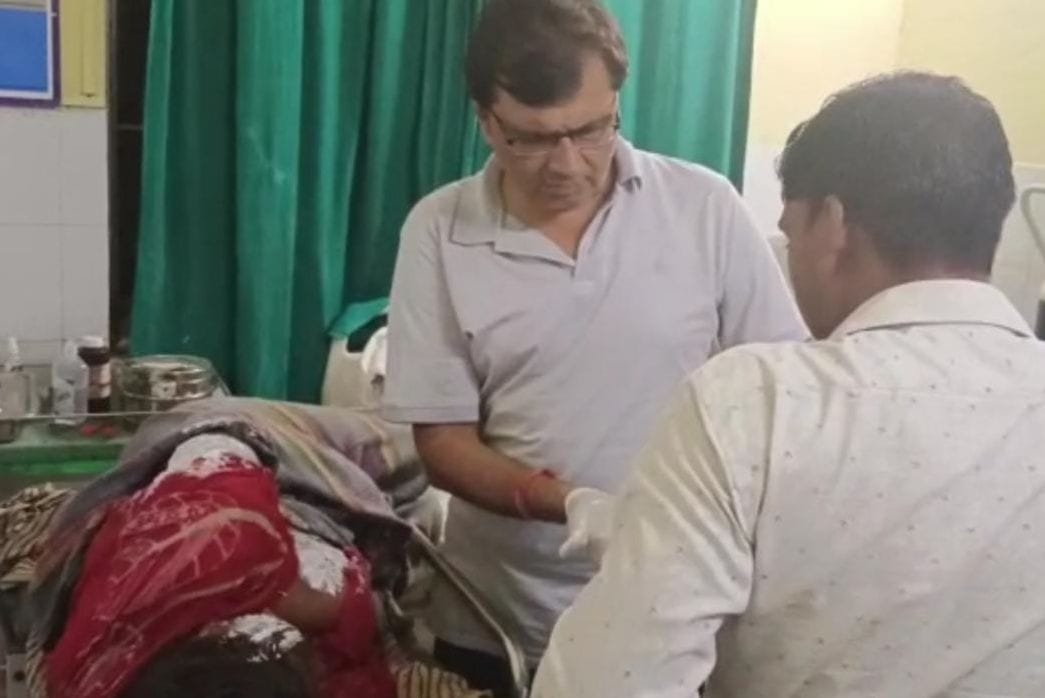 Cylinder caught fire while cooking, six people burnt