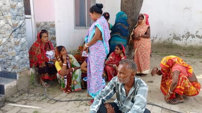 12 lakh rupees were snatched by luring the rupee to quadruple in three months