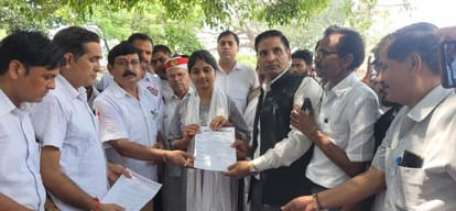 Lawyers demonstrated at the Collectorate