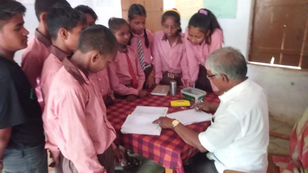 Retired teacher teaching children despite being ill