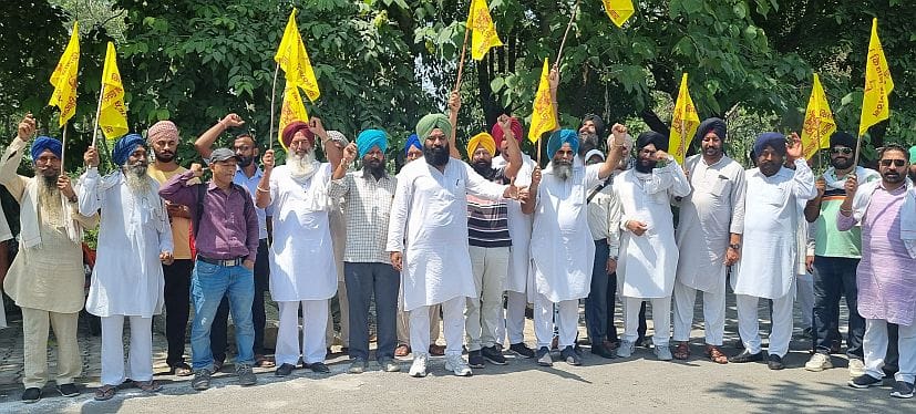 Tractor March if Bazpur Land Issue will not Resolve