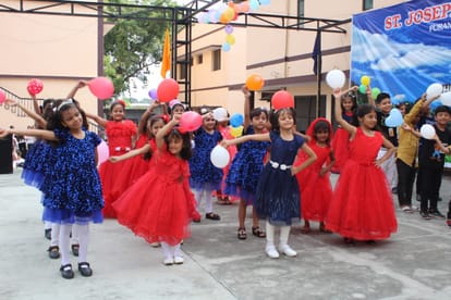 Teachers doing excellent work honored on Teacher's Day