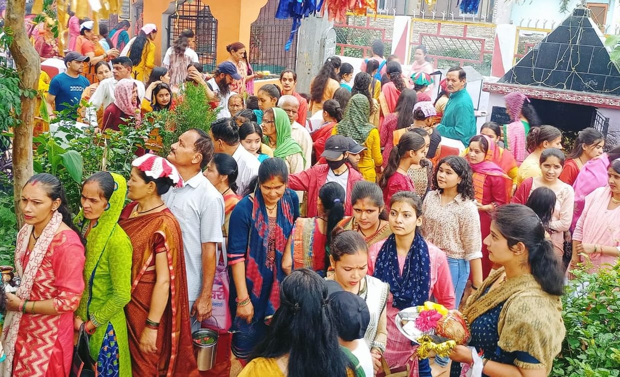 Nand Ghar Anand Bhayo, Jai Kanhaiya Lal...