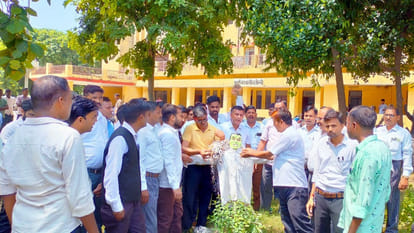 Lawyers burnt effigy of police