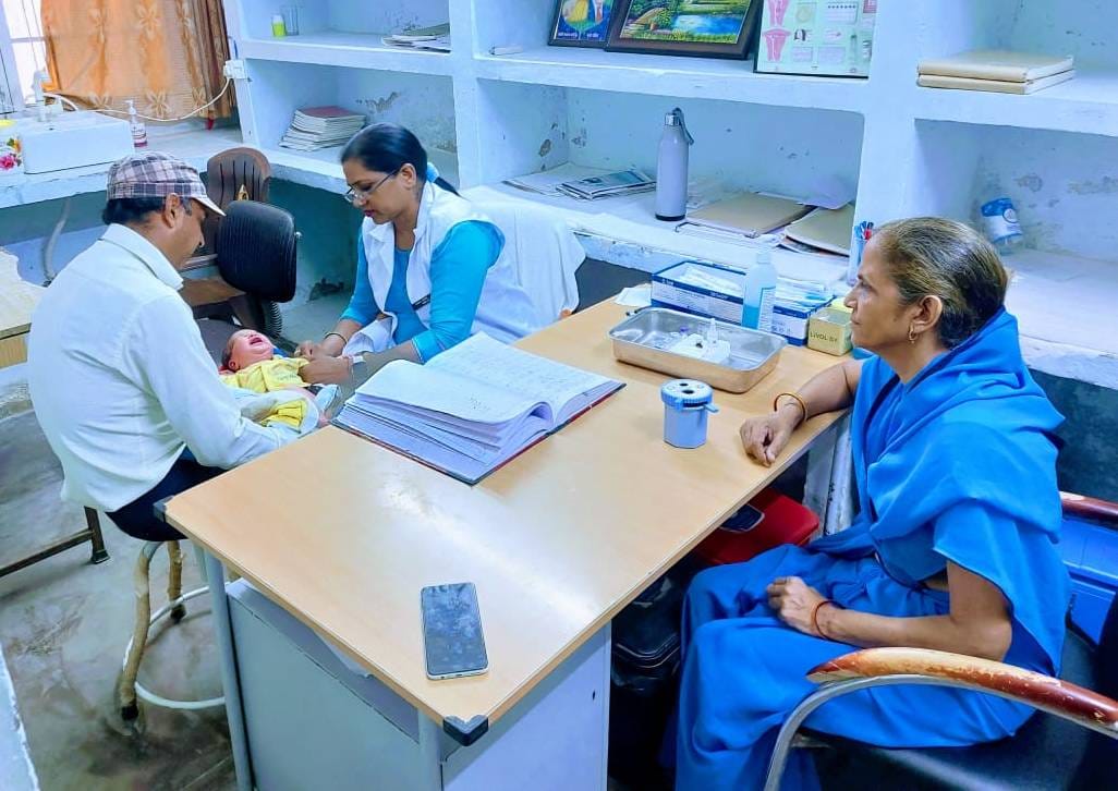 Now there is no need to handle the vaccination card of the child, the record will be available as soon as the mobile number is entered.