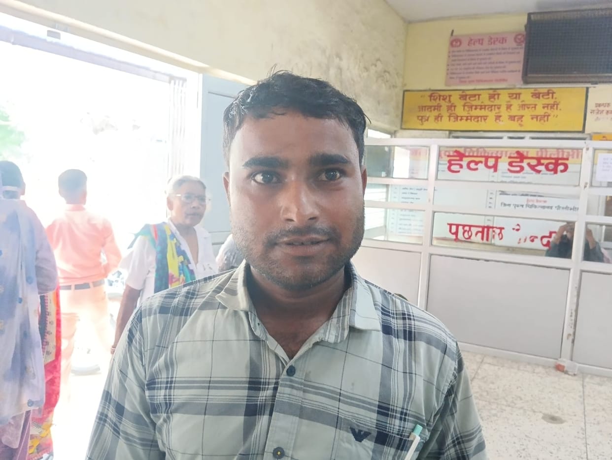 Patients arriving in the morning are getting medicine only after noon