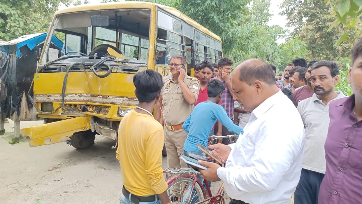 School bus carrying 22 children lands in pit, ten injured