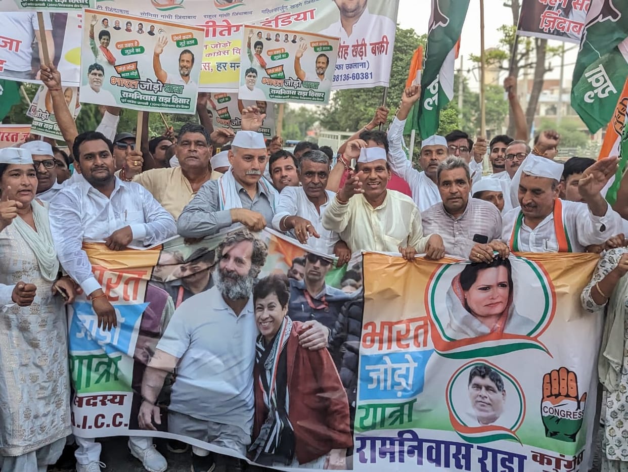 On the first anniversary of Bharat Jodo Yatra, factionalism was seen on the road among Congressmen
