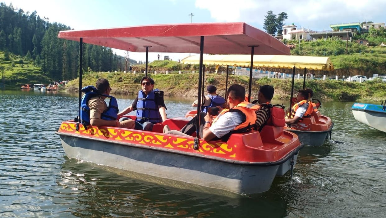 kumaon commissioner dipak rawat in lohaghat