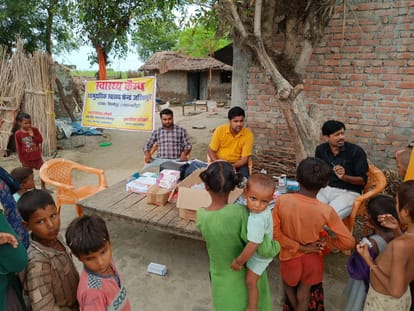 Shahjahanpur News: इस्लामनगर में 88 रोगियों का परीक्षण कर दी गई दवा Medicine was tested on 88 patients in Islamnagar