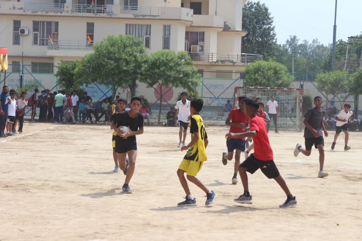 Kurukshetra is the winner in Handball Under-17 and Panipat is the winner in Under-19.