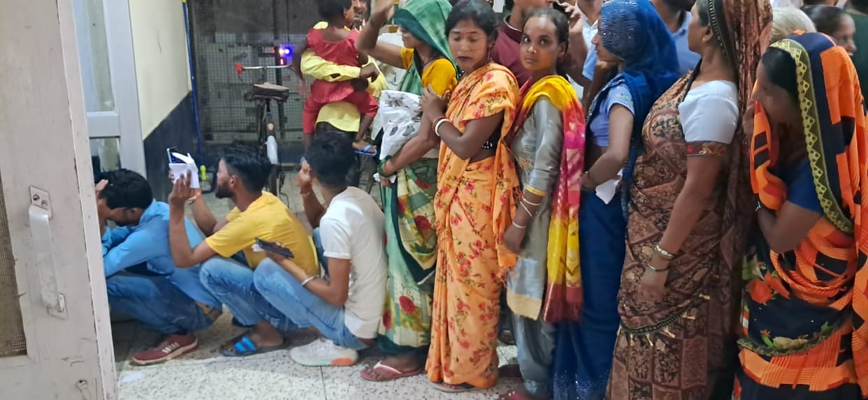 Arrangements collapsed when 1800 patients arrived in the OPD of the district hospital