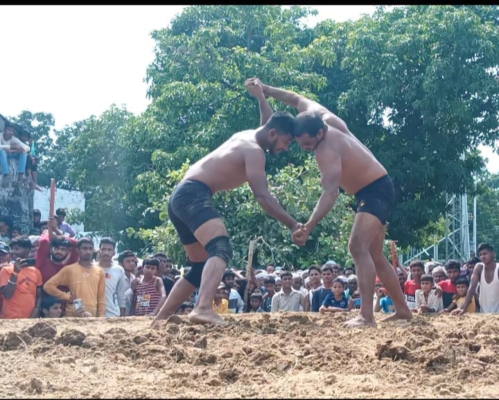 Brahmanand and Sarvesh's wrestling ended in a draw