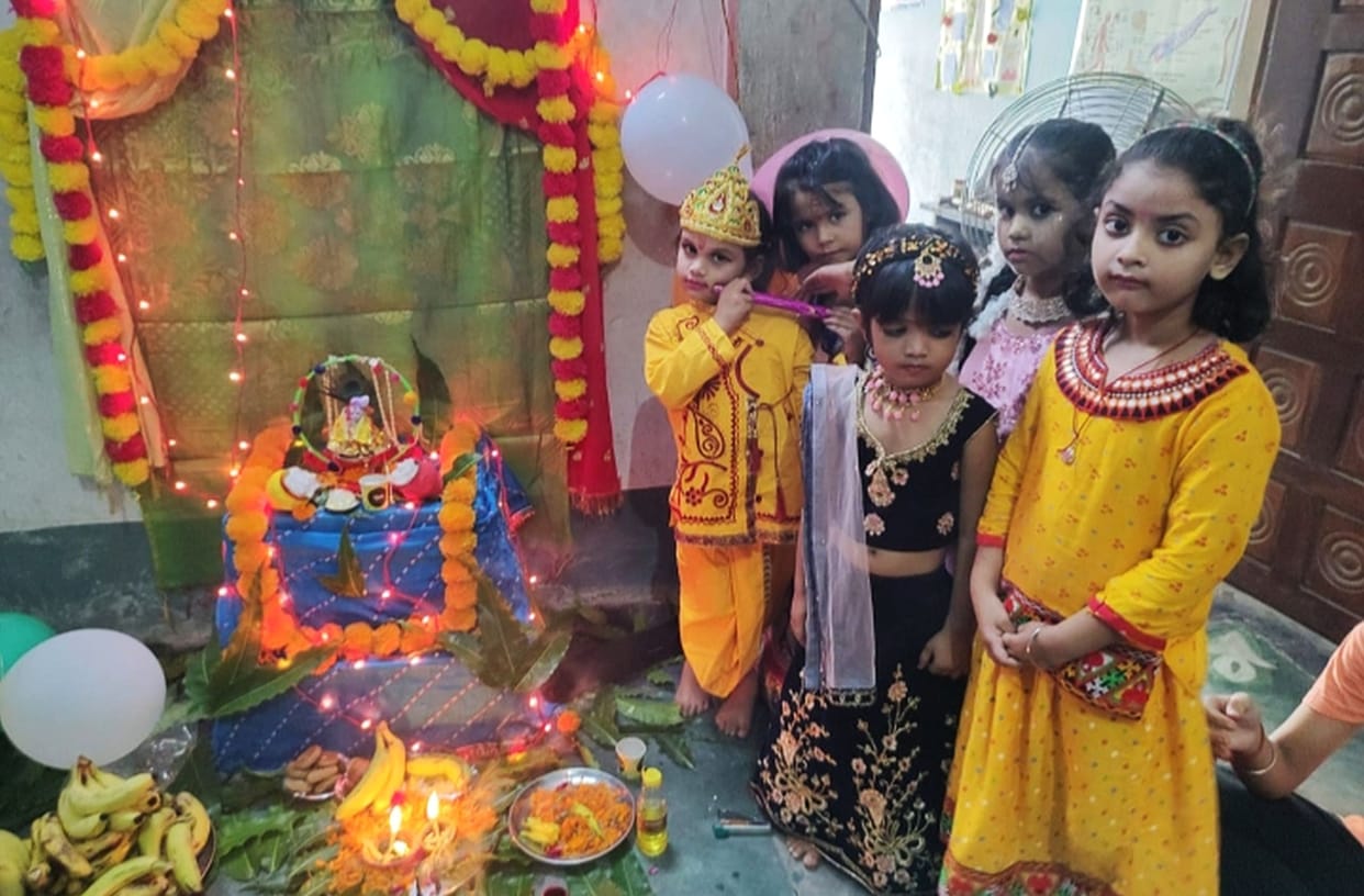 Shri Krishna Janmashtami celebrated with pomp